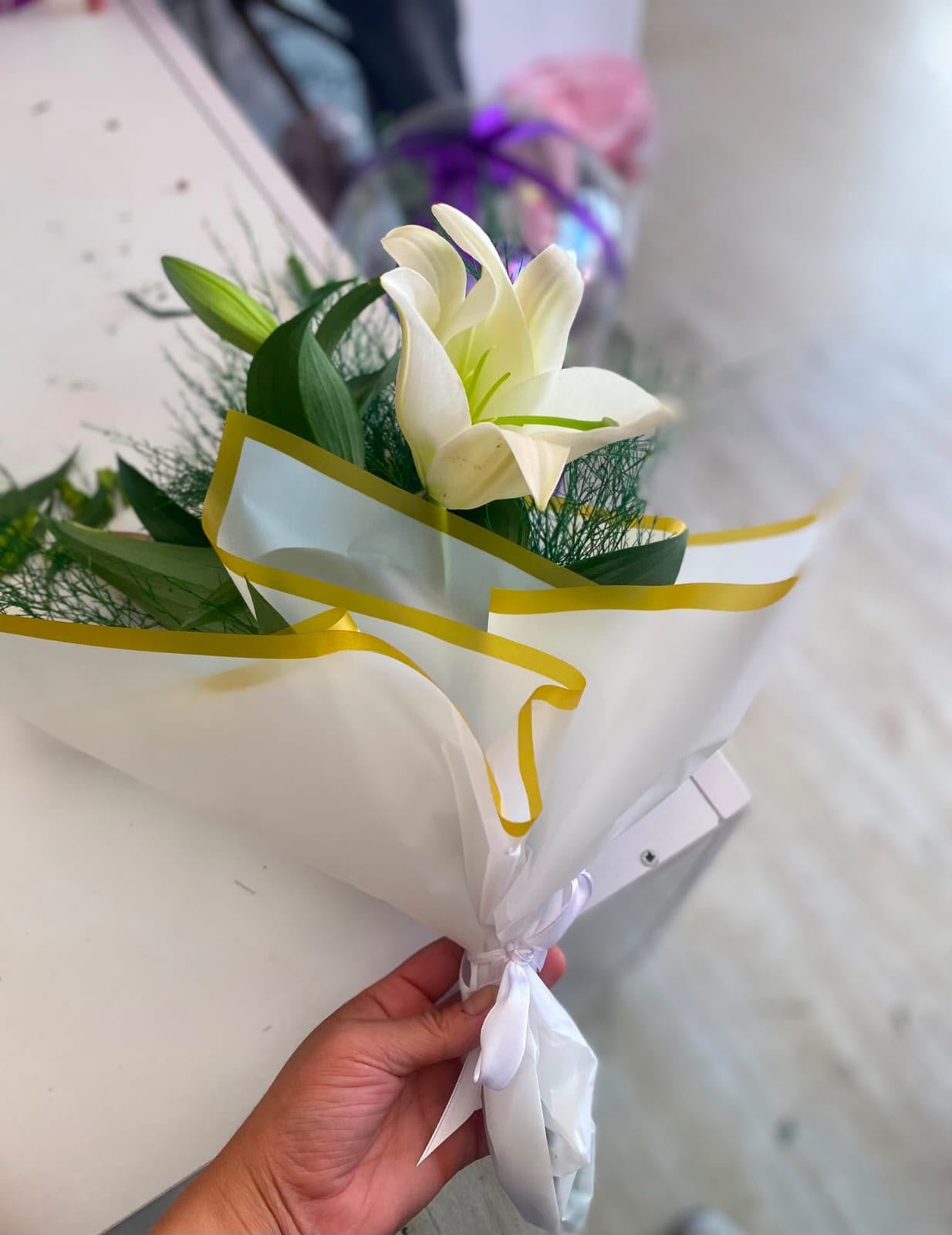 Pera Flowers özel tasarım çiçek aranjmanı